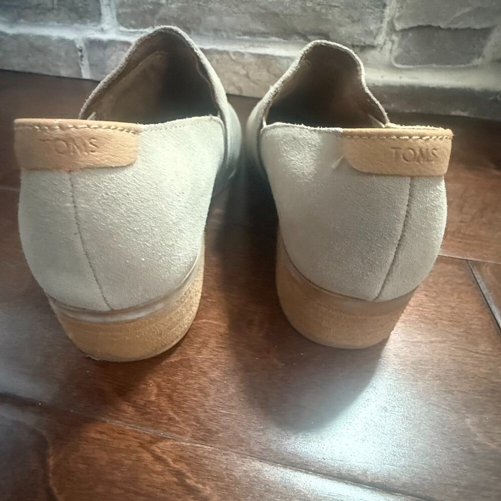 TOMS Women’s Shaye Booties 8.5 Suede Sand Beige Low Heel Slip-On Ankle Shoes - Picture 4 of 9
